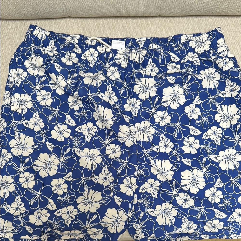 Floral Blue and White Women's Shorts